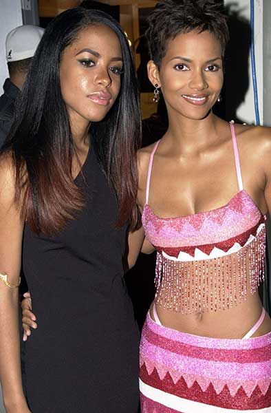 Wallpaper Young Halle Berry Gorgeous Pics You Should Never Forget For iPhone