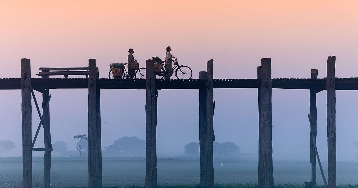 The World's Most Unbelievable Bridges : An astonishing picture capturing an beautiful scenery. Its hues are striking and combination ideally. The arrangement is wonderful, with the particulars are also extremely defined.